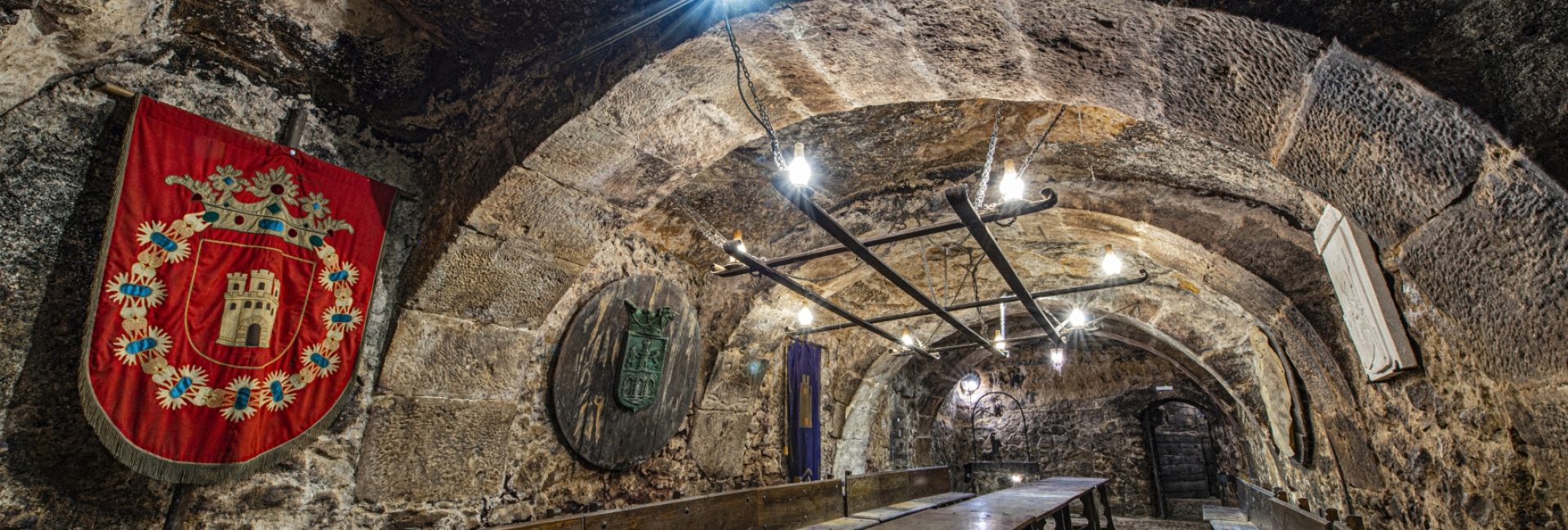 bodega nave principal desde el pozo